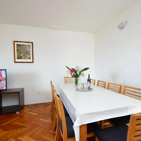 Apartament Rina-2 By Interhome *