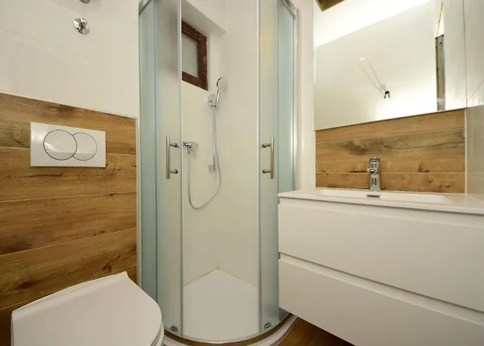 Rina-2 By Interhome ヴォディツェ